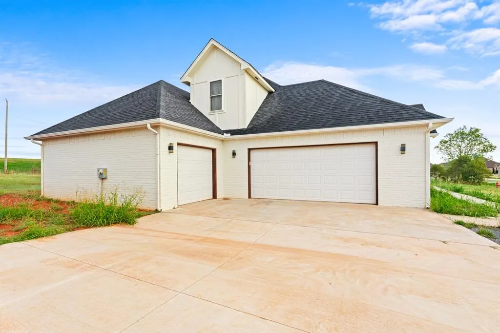 Photo 4 — 4351 Whitetail Drive, Guthrie, OK 73044
