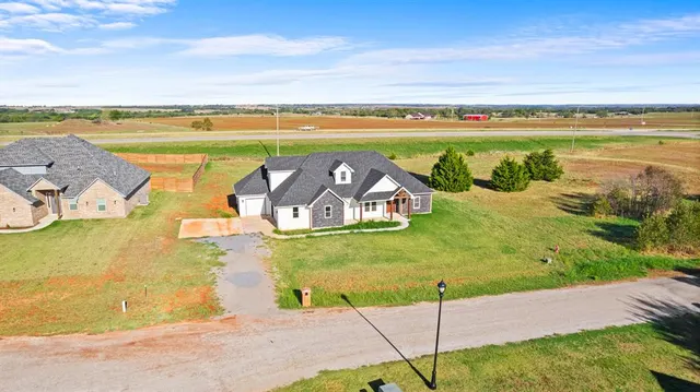 Photo 8 — 4351 Whitetail Drive, Guthrie, OK 73044