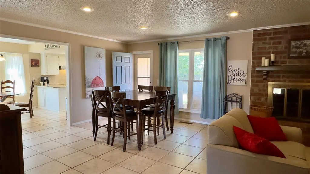 Photo 7 — 1821 Edinburg Drive, Yukon, OK 73099