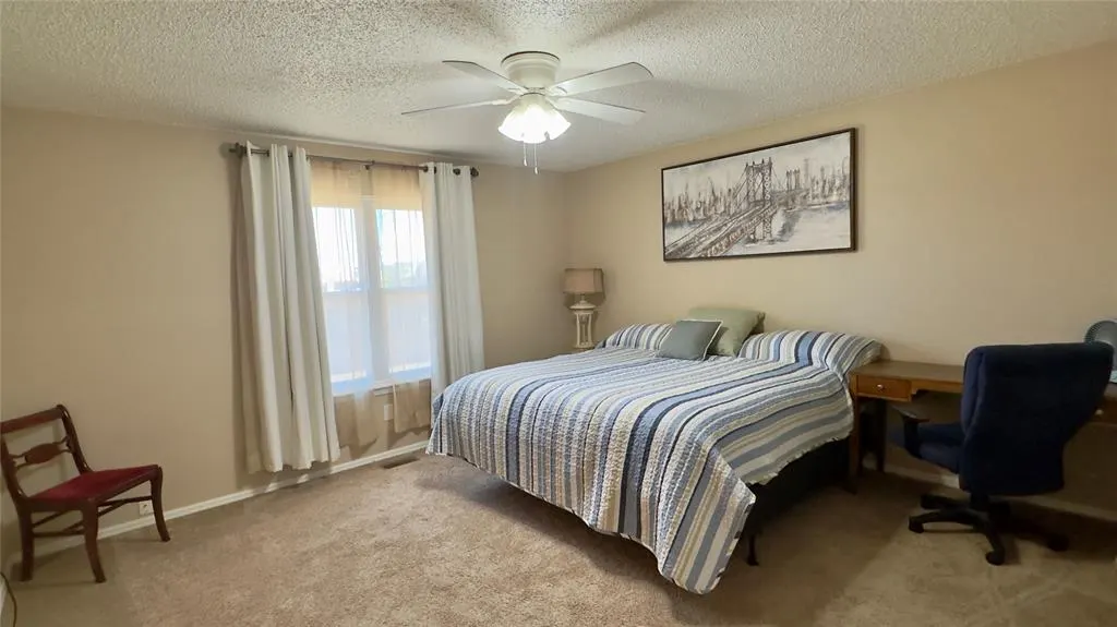 Photo 21 — 1821 Edinburg Drive, Yukon, OK 73099