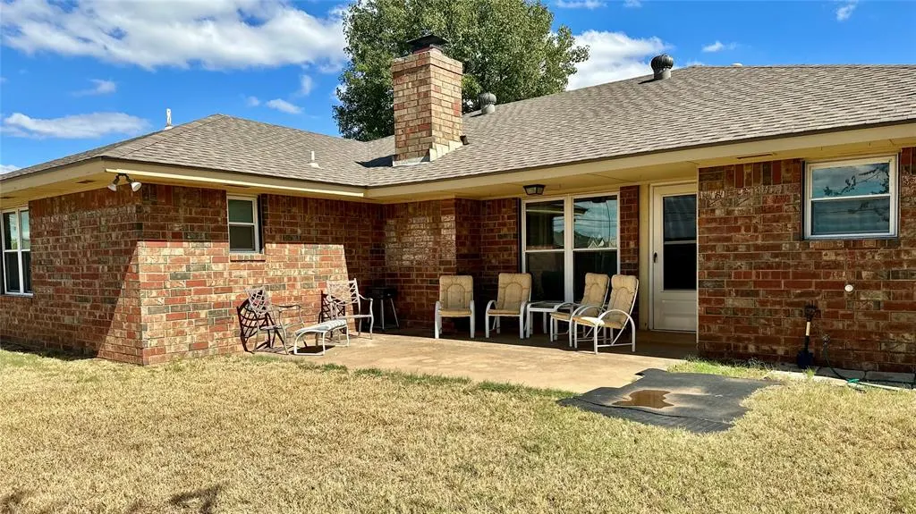 Photo 25 — 1821 Edinburg Drive, Yukon, OK 73099
