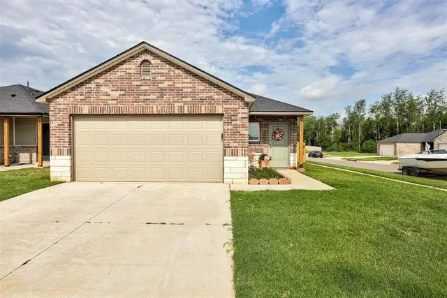 Photo 2 — 3501 Pete Street, Mustang, OK 73064