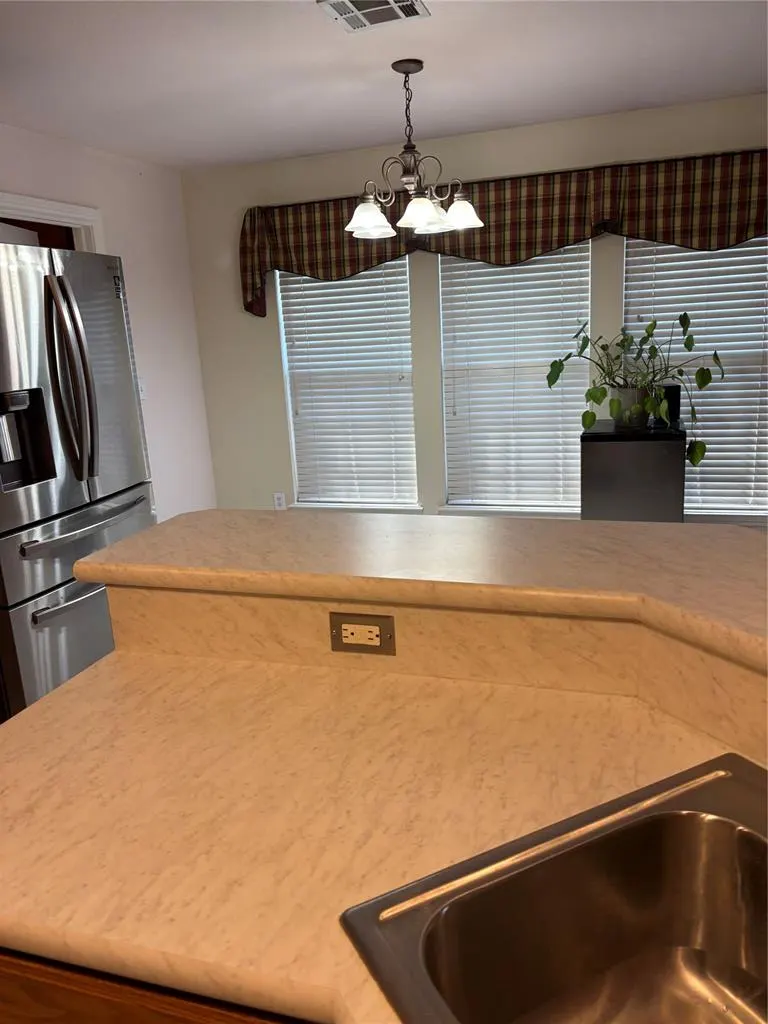 Photo 7 — 305 E Sierra Vista Court, Altus, OK 73521