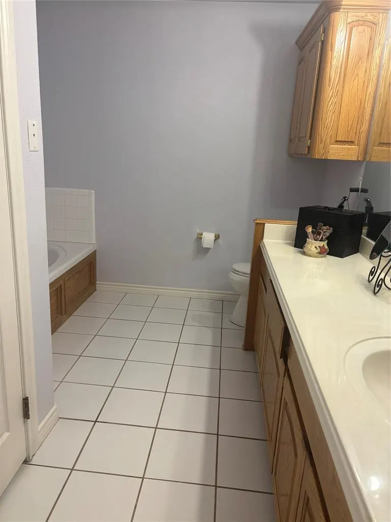Photo 17 — 305 E Sierra Vista Court, Altus, OK 73521
