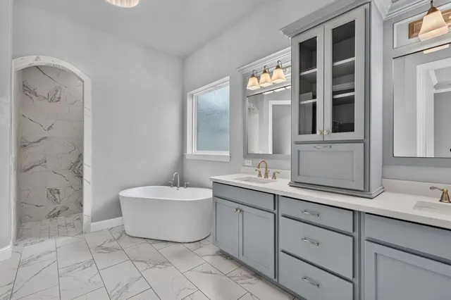 Photo 7 — 15901 Foxtail Trail, Oklahoma City, OK 73013