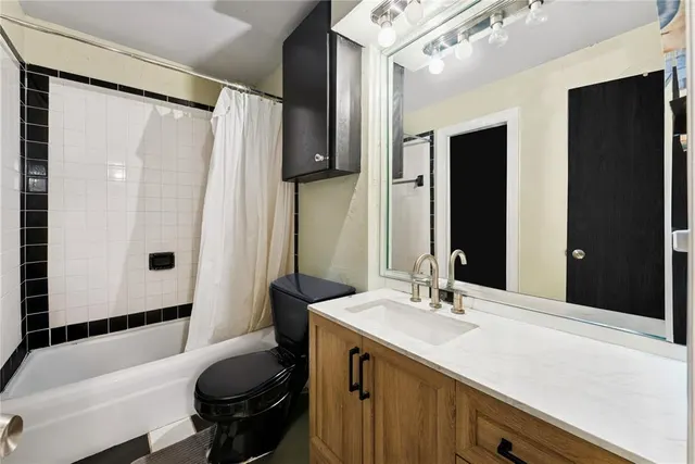 Photo 6 — 11419 N May Avenue D, Oklahoma City, OK 73120