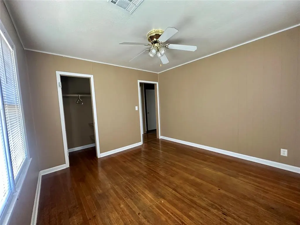 Photo 10 — 1137 E Chestnut Street, Altus, OK 73521