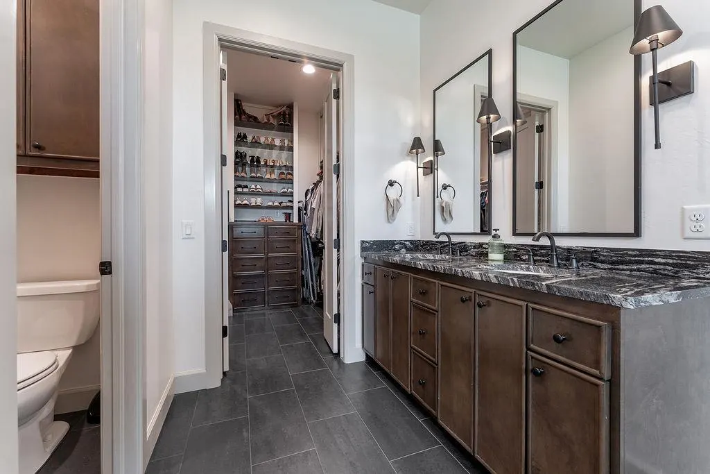 Photo 36 — 3832 Legacy Drive, Norman, OK 73069