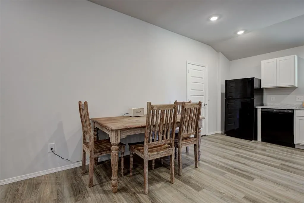 Photo 17 — 1302 Guthrie Farms Boulevard, Guthrie, OK 73044