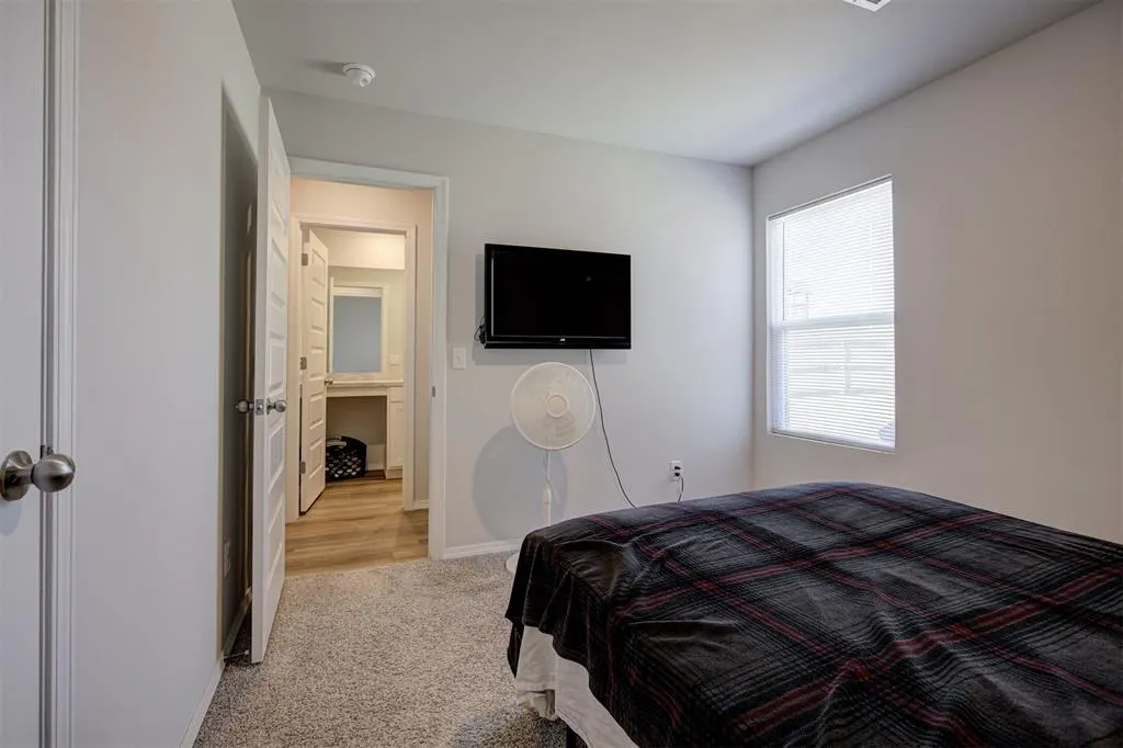 Photo 21 — 1302 Guthrie Farms Boulevard, Guthrie, OK 73044