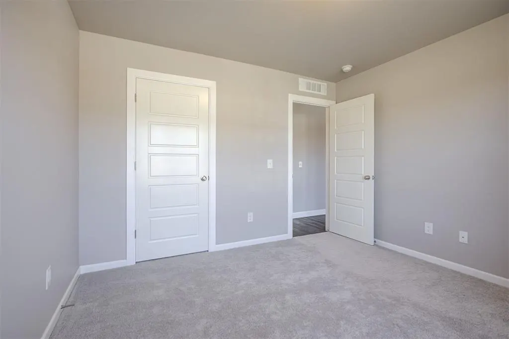 Photo 19 — 12608 NW 3rd Street, Yukon, OK 73099