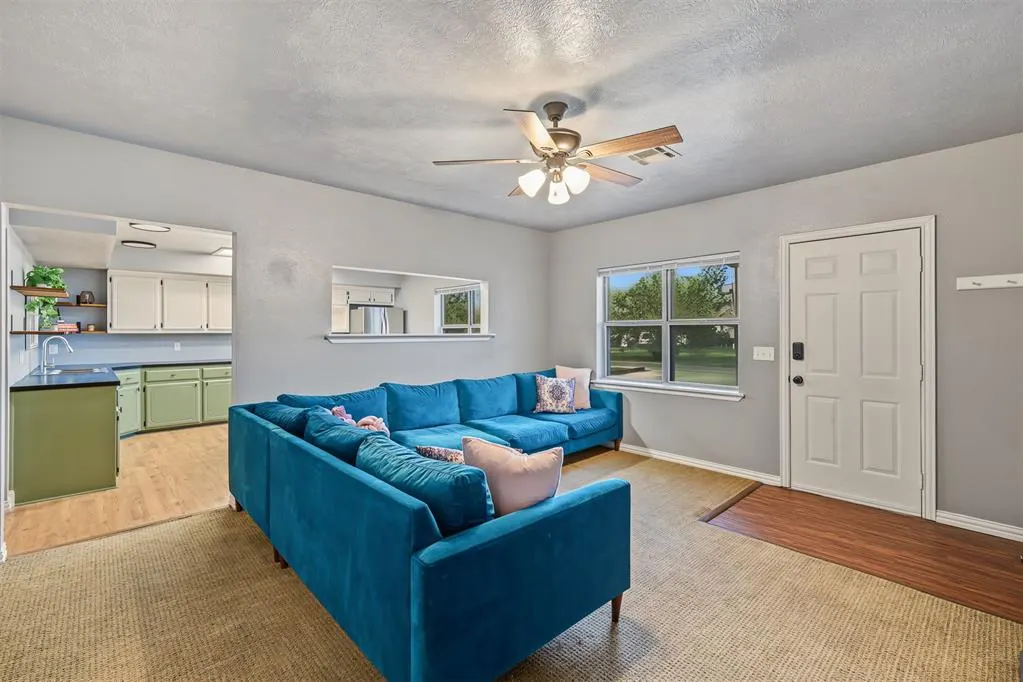 Photo 16 — 207 SW 9th Street, Minco, OK 73059