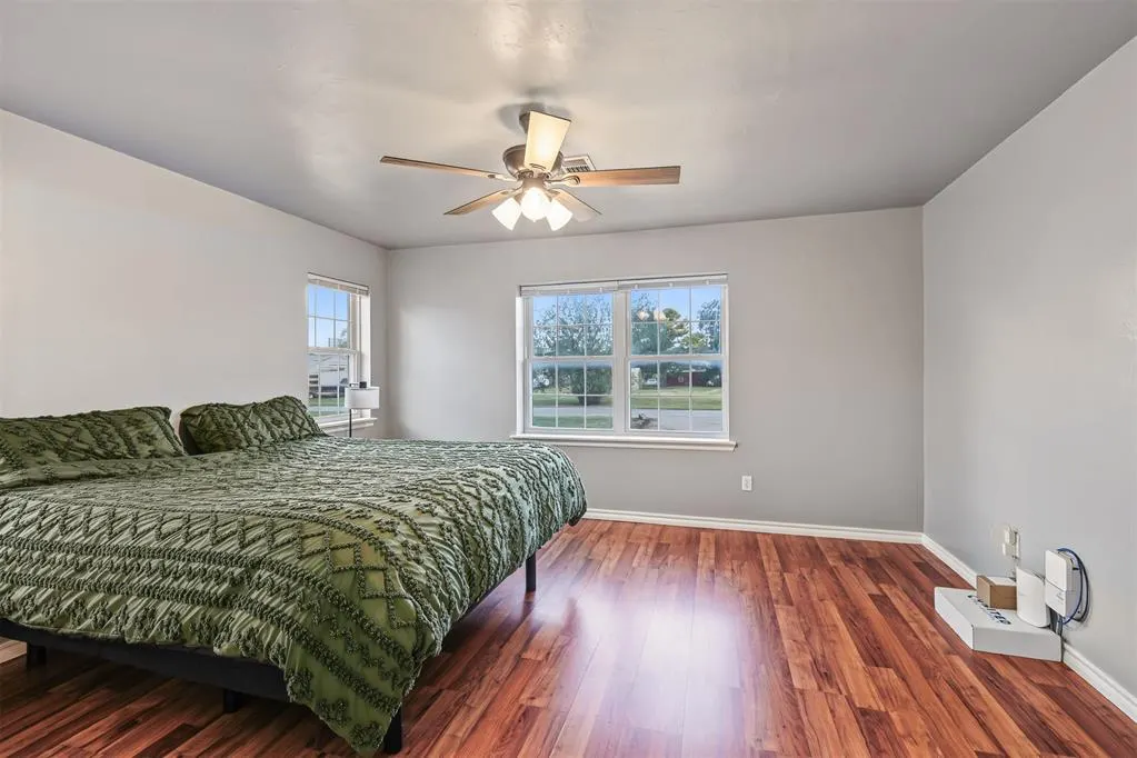 Photo 17 — 207 SW 9th Street, Minco, OK 73059