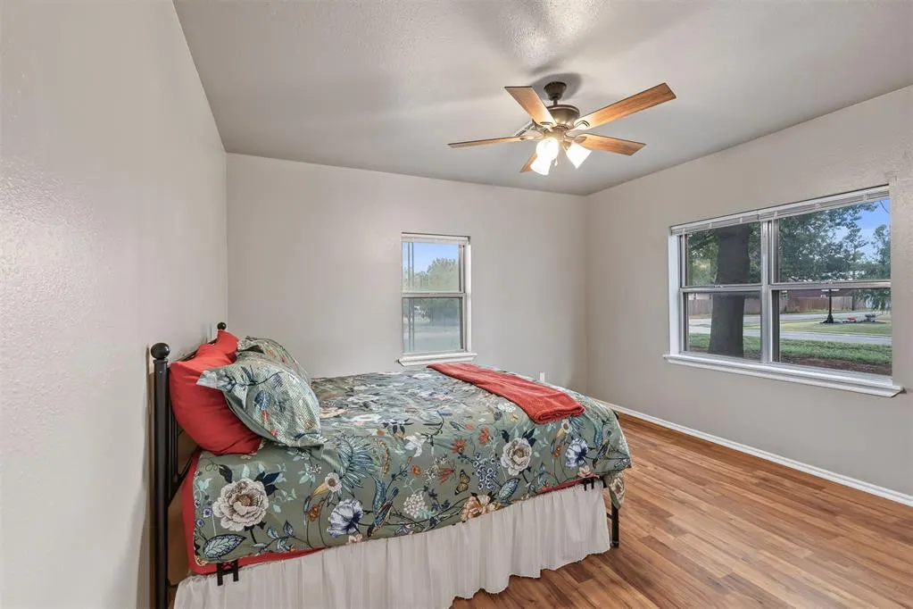 Photo 25 — 207 SW 9th Street, Minco, OK 73059
