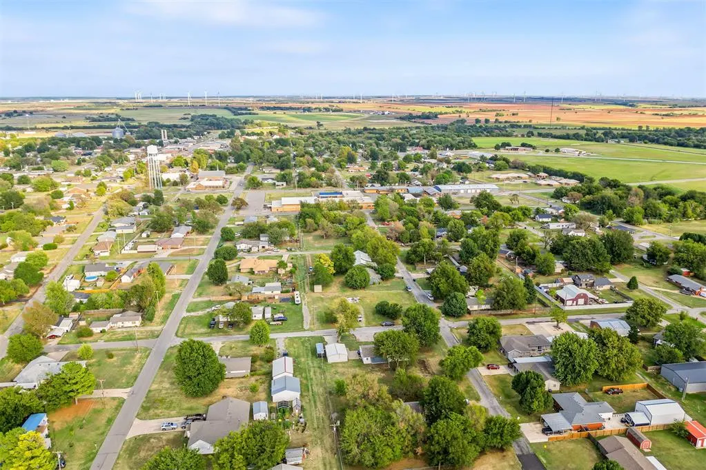 Photo 48 — 207 SW 9th Street, Minco, OK 73059
