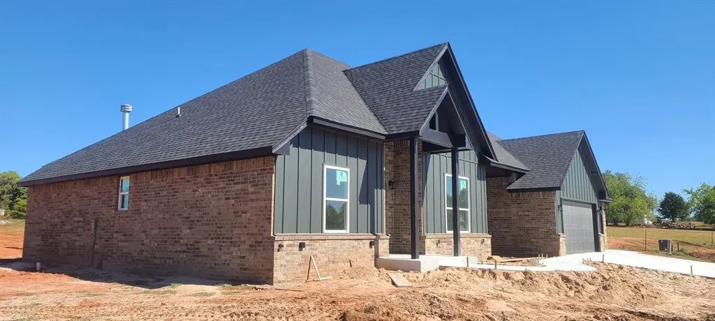 Photo 3 — 2418 Bear Creek Circle, Blanchard, OK 73010