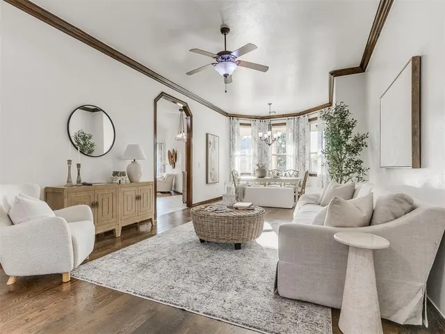 Photo 2 — 2433 Glenmere Drive, Edmond, OK 73003
