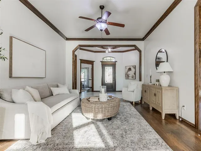 Photo 3 — 2433 Glenmere Drive, Edmond, OK 73003