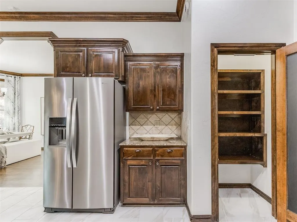 Photo 13 — 2433 Glenmere Drive, Edmond, OK 73003