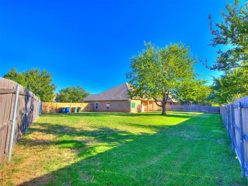 Photo 37 — 2433 Glenmere Drive, Edmond, OK 73003