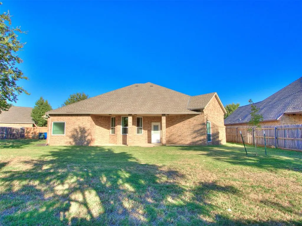Photo 38 — 2433 Glenmere Drive, Edmond, OK 73003