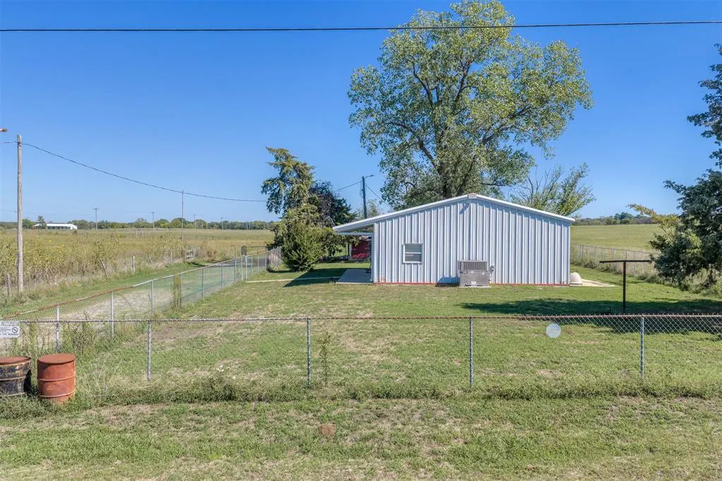 Photo 28 — 25080 Turkey Pen Hollow Road, Henryetta, OK 74437