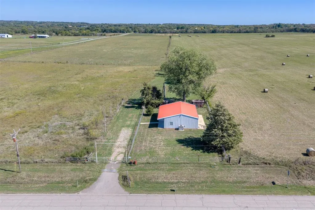 Photo 32 — 25080 Turkey Pen Hollow Road, Henryetta, OK 74437