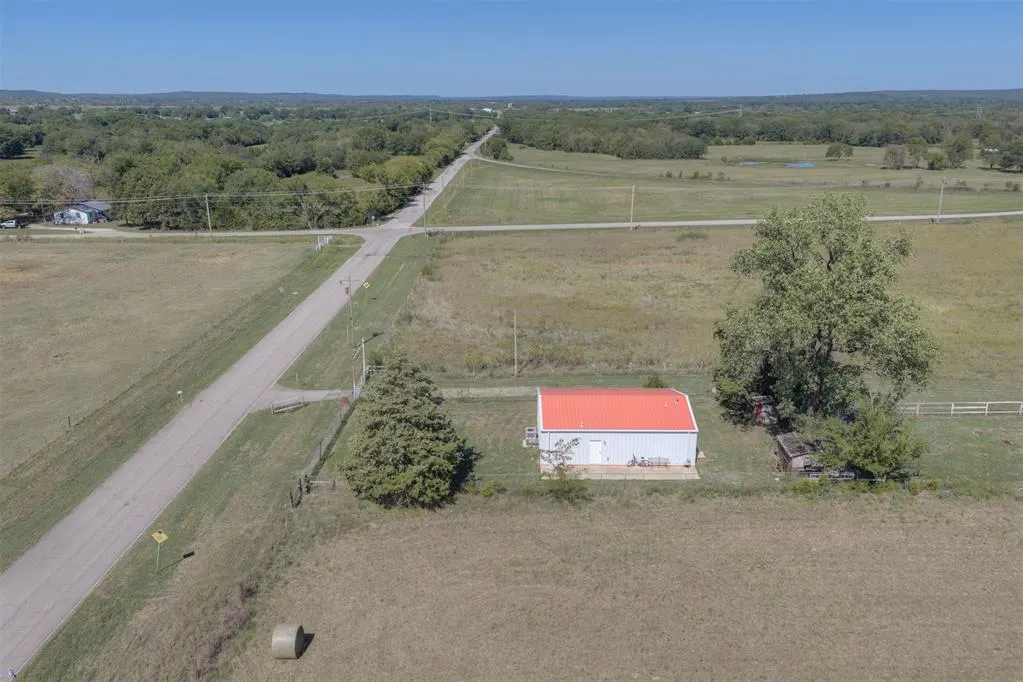 Photo 33 — 25080 Turkey Pen Hollow Road, Henryetta, OK 74437
