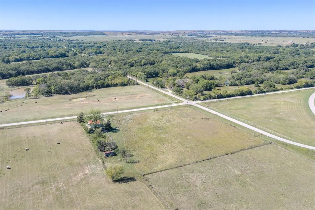 Photo 36 — 25080 Turkey Pen Hollow Road, Henryetta, OK 74437