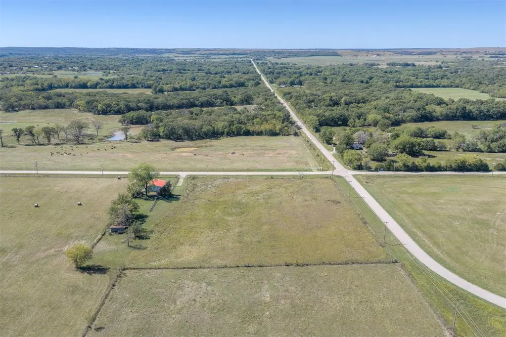 Photo 37 — 25080 Turkey Pen Hollow Road, Henryetta, OK 74437