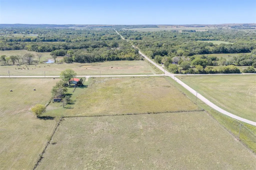 Photo 38 — 25080 Turkey Pen Hollow Road, Henryetta, OK 74437