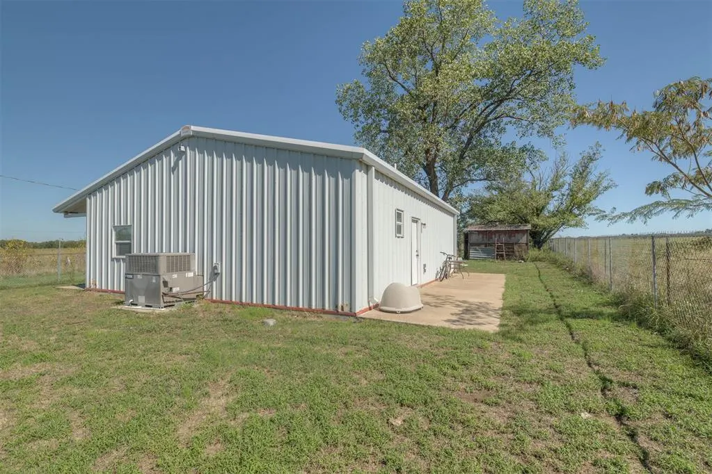 Photo 48 — 25080 Turkey Pen Hollow Road, Henryetta, OK 74437