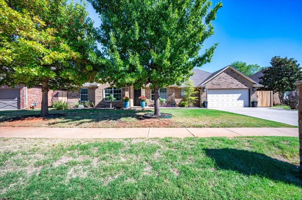 Photo 3 — 15720 Wild Creek Drive, Edmond, OK 73013