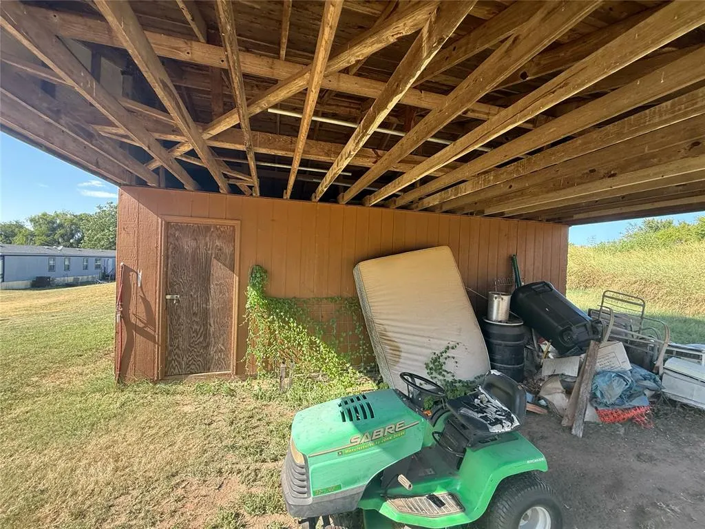 Photo 12 — 9050 N Triple X Road, Jones, OK 73049