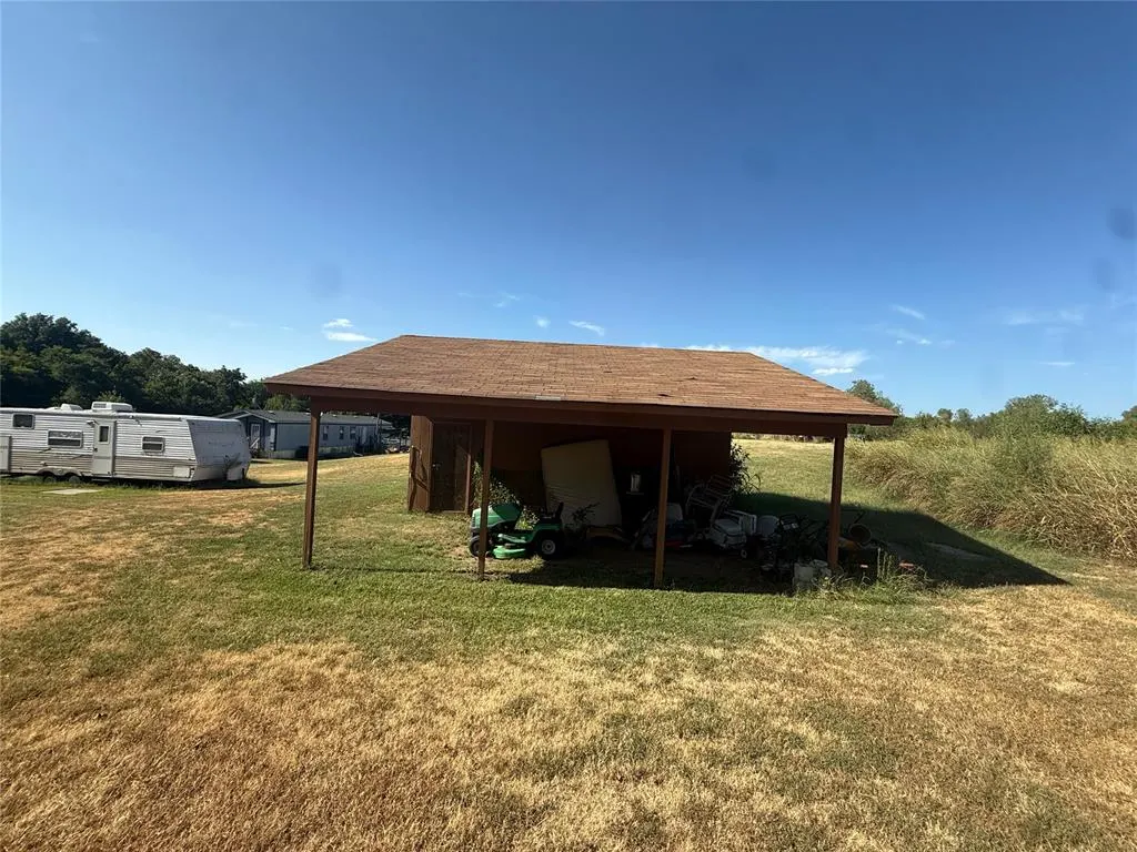 Photo 13 — 9050 N Triple X Road, Jones, OK 73049