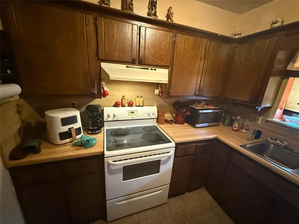 Photo 22 — 9050 N Triple X Road, Jones, OK 73049