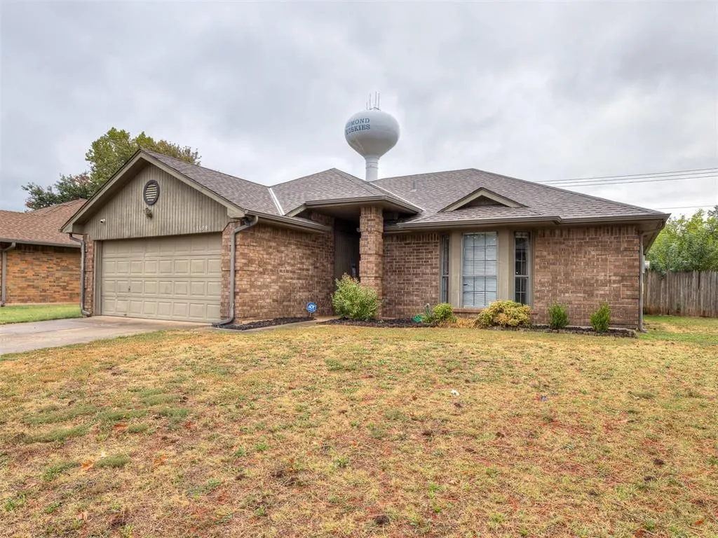 Photo 2 — 1108 Earl A Rodkey Drive, Edmond, OK 73003