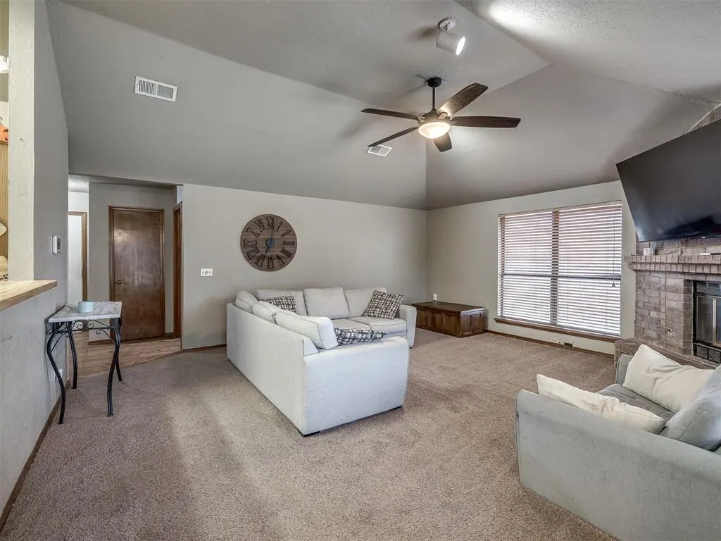 Photo 11 — 1108 Earl A Rodkey Drive, Edmond, OK 73003