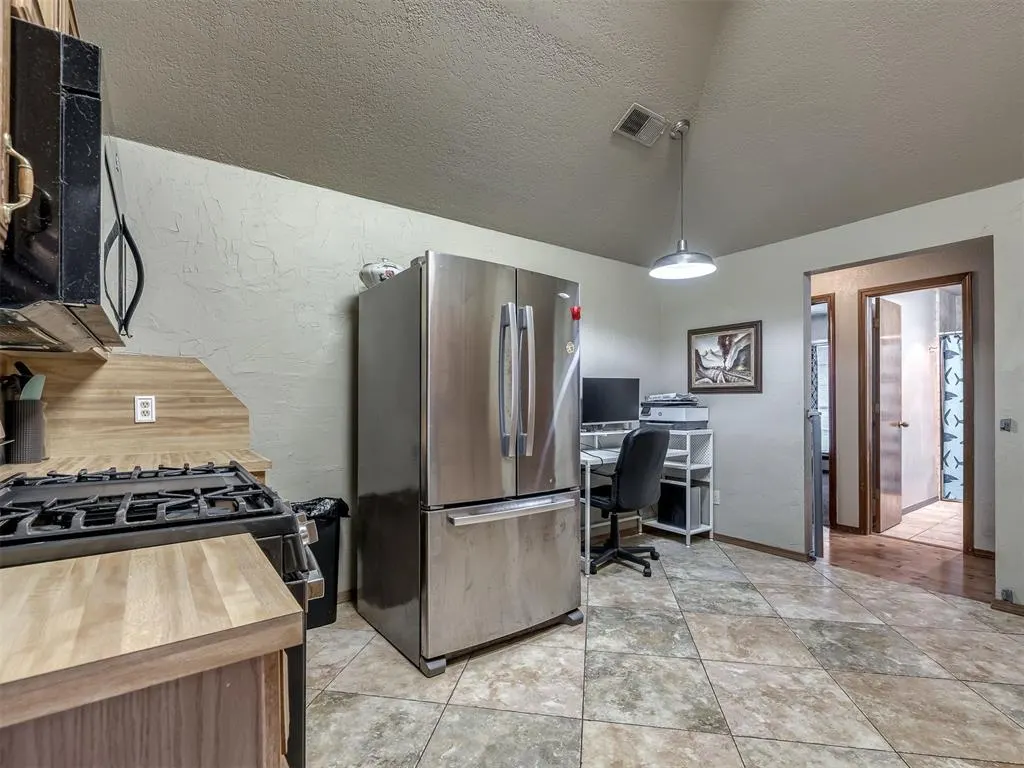 Photo 19 — 1108 Earl A Rodkey Drive, Edmond, OK 73003