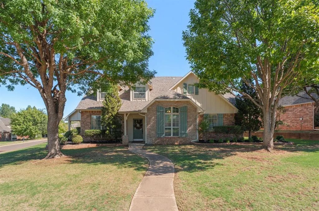 Front exterior — 115 Lakeview Court, Edmond, OK 73003