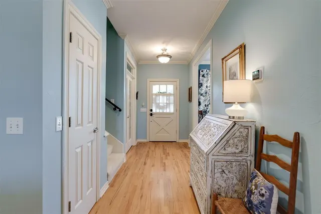 Photo 3 — 115 Lakeview Court, Edmond, OK 73003