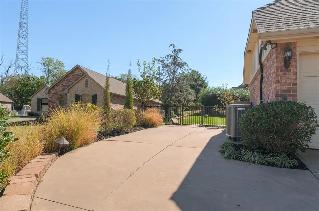 Photo 46 — 115 Lakeview Court, Edmond, OK 73003