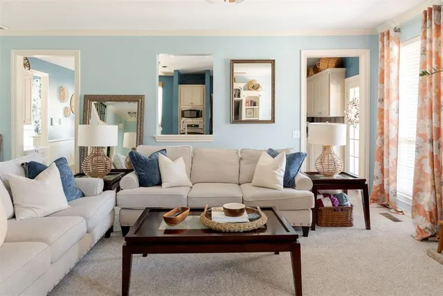 Photo 5 — 115 Lakeview Court, Edmond, OK 73003