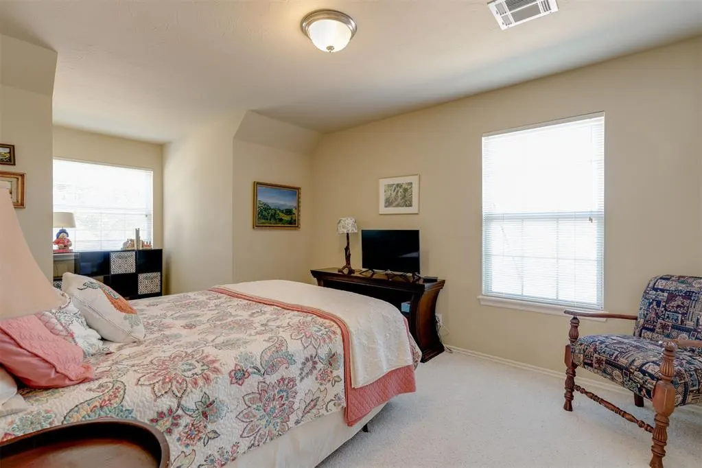 Photo 32 — 115 Lakeview Court, Edmond, OK 73003