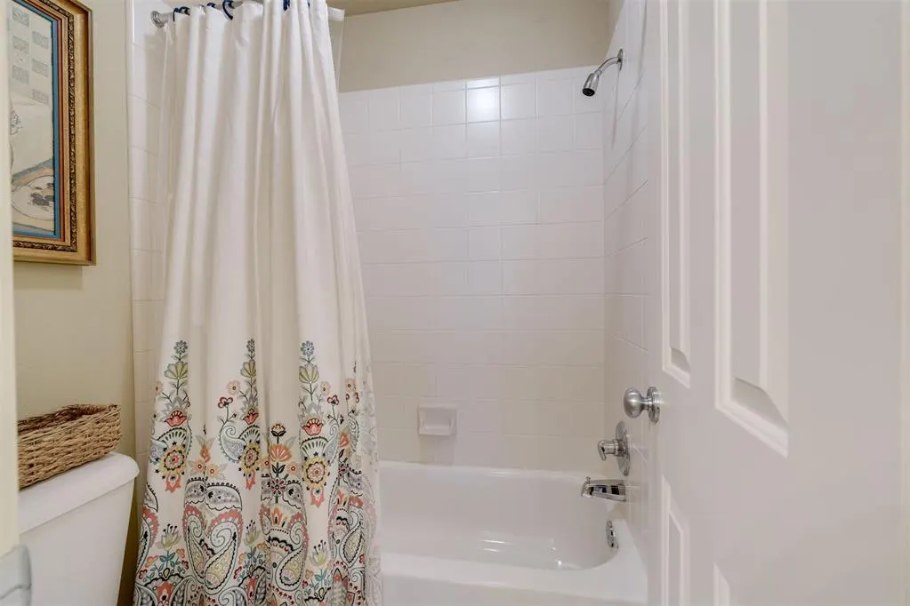 Photo 35 — 115 Lakeview Court, Edmond, OK 73003