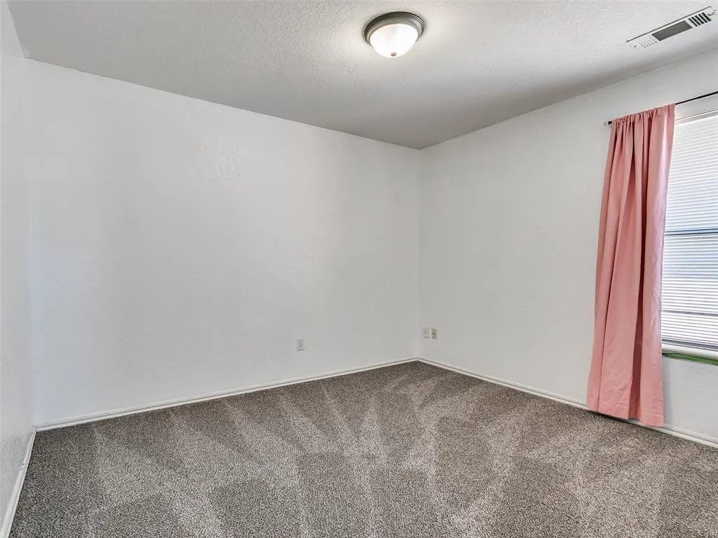 Photo 20 — 908 SE 38th Street, Moore, OK 73160