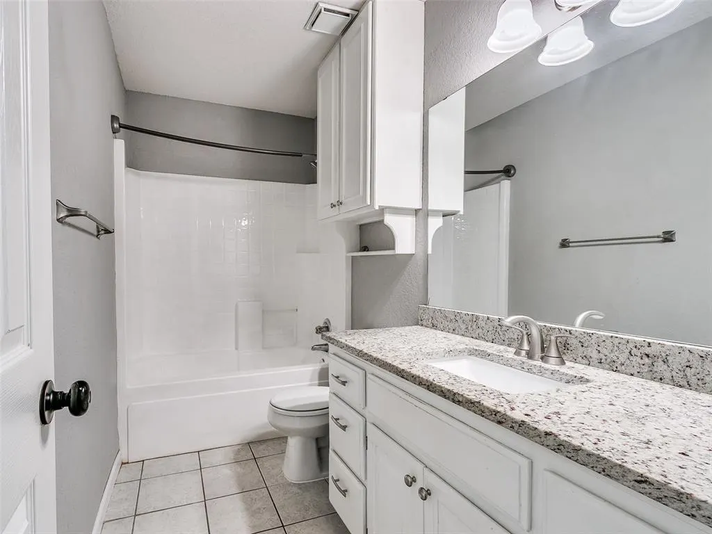 Photo 22 — 908 SE 38th Street, Moore, OK 73160