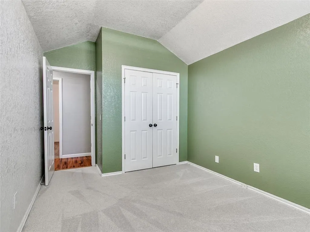 Photo 24 — 908 SE 38th Street, Moore, OK 73160