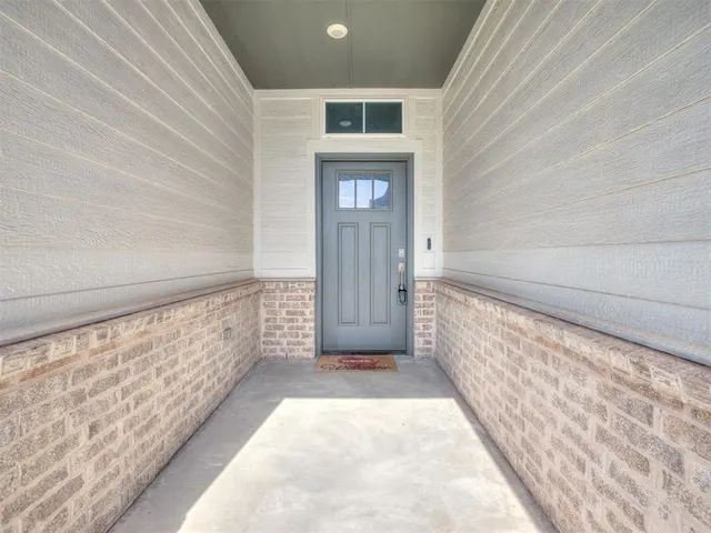 Photo 4 — 14905 Adelaide Lane, Oklahoma City, OK 73142