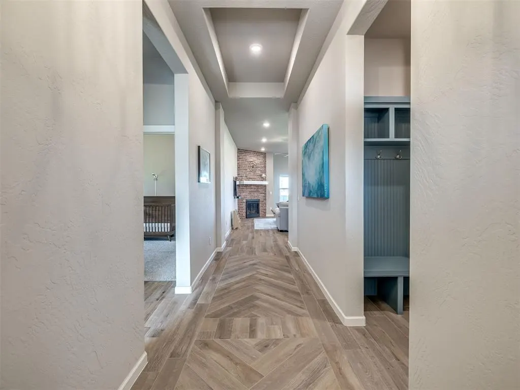Photo 5 — 14905 Adelaide Lane, Oklahoma City, OK 73142